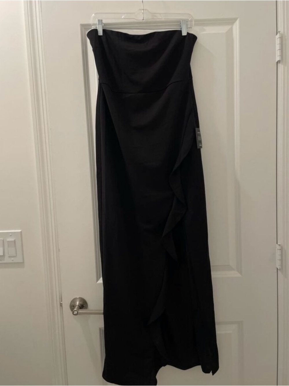Lulu's Black Strapless High-Slit Evening Gown - Picture 5 of 7